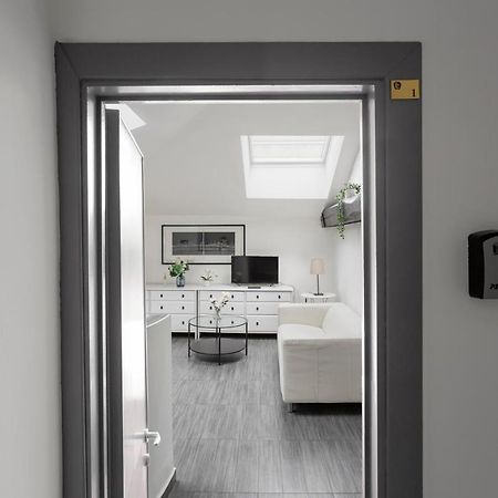 2 Bedroom 2 Bathroom Apt - Duomo 1 Milano Ngoại thất bức ảnh