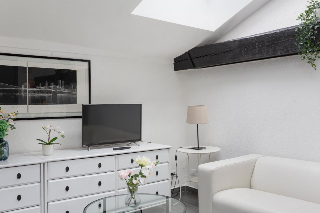 2 Bedroom 2 Bathroom Apt - Duomo 1 Milano Ngoại thất bức ảnh