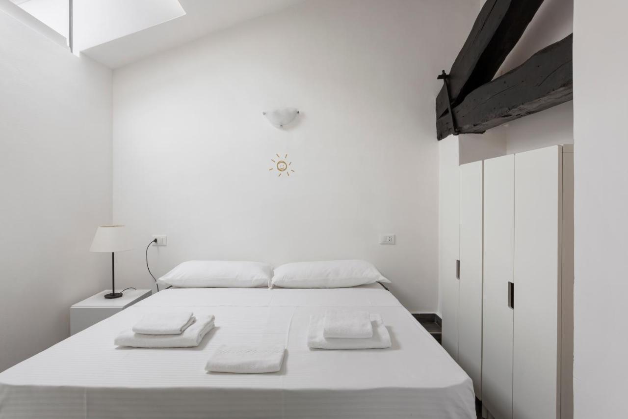 2 Bedroom 2 Bathroom Apt - Duomo 1 Milano Ngoại thất bức ảnh